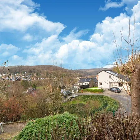 Holiday home Magnificent With Hot Tubs Esneux