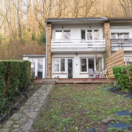 Holiday home Magnificent With Hot Tubs Esneux