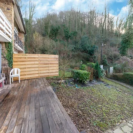 Magnificent With Hot Tubs Esneux